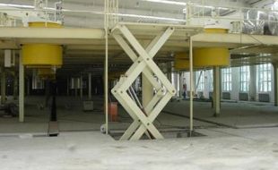 高效穩(wěn)固的液壓升降平臺適用于汽車制造領域